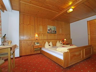 0B274DB124E60F9235326554524BED1C