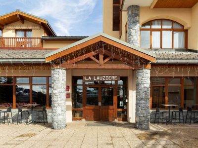 1EAEFE1224EDD51BE44F8941B4D056F9