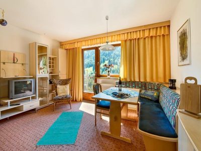 56105A1DA3BC02CA0120E53B8CE4C078