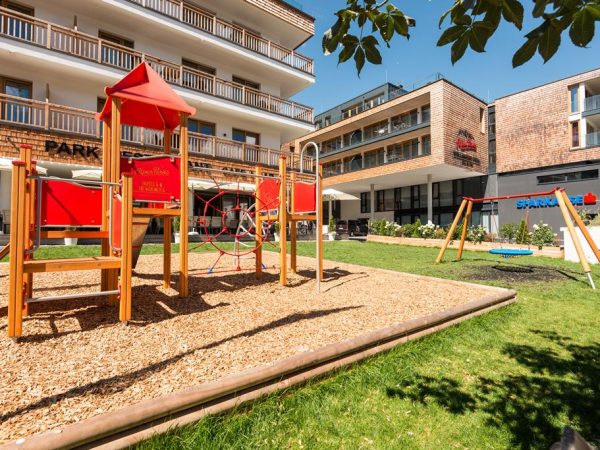 562AE3B4F2791225BD40D1DBE2E66074