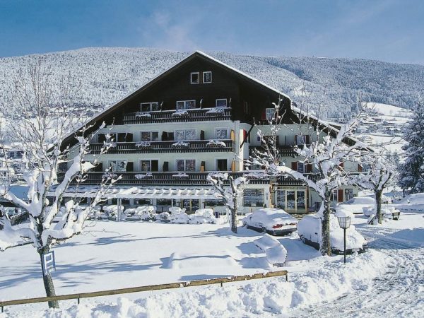 9A5A9D515962B5C8AE33E2A21FEAB47B