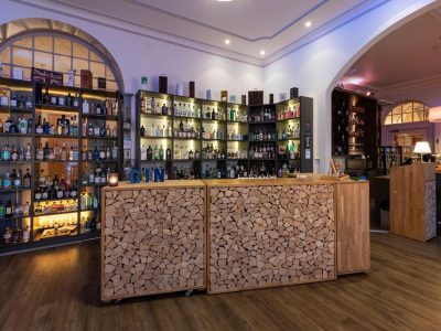 C4ECA4CB61CF19FA8111832D4E574F62